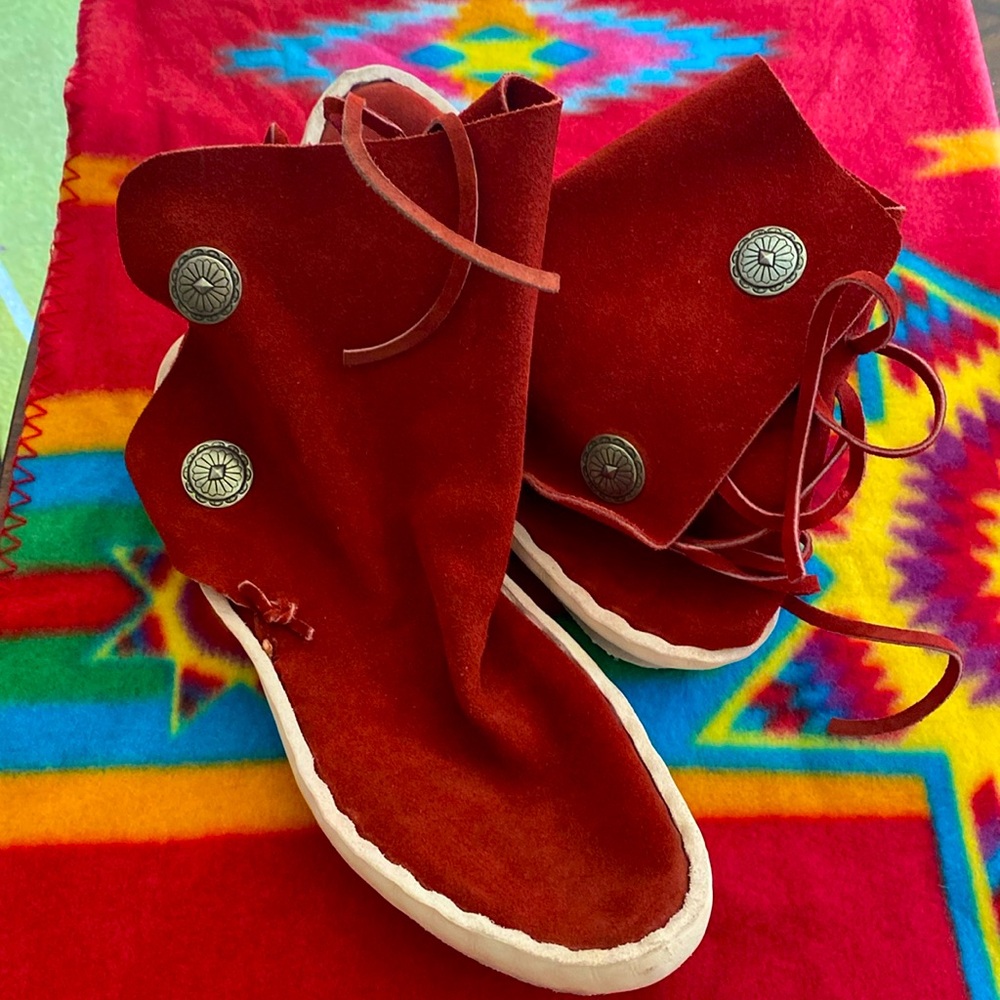 Pueblo style Navajo Native Sorrel Leather Men PowWow moccasin Bohemian